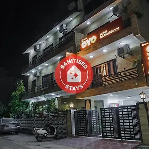 Oyo 11868 Rk Residency *** Udaipur
