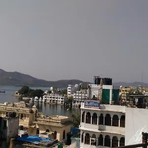Ishwar Palace ** Udaipur
