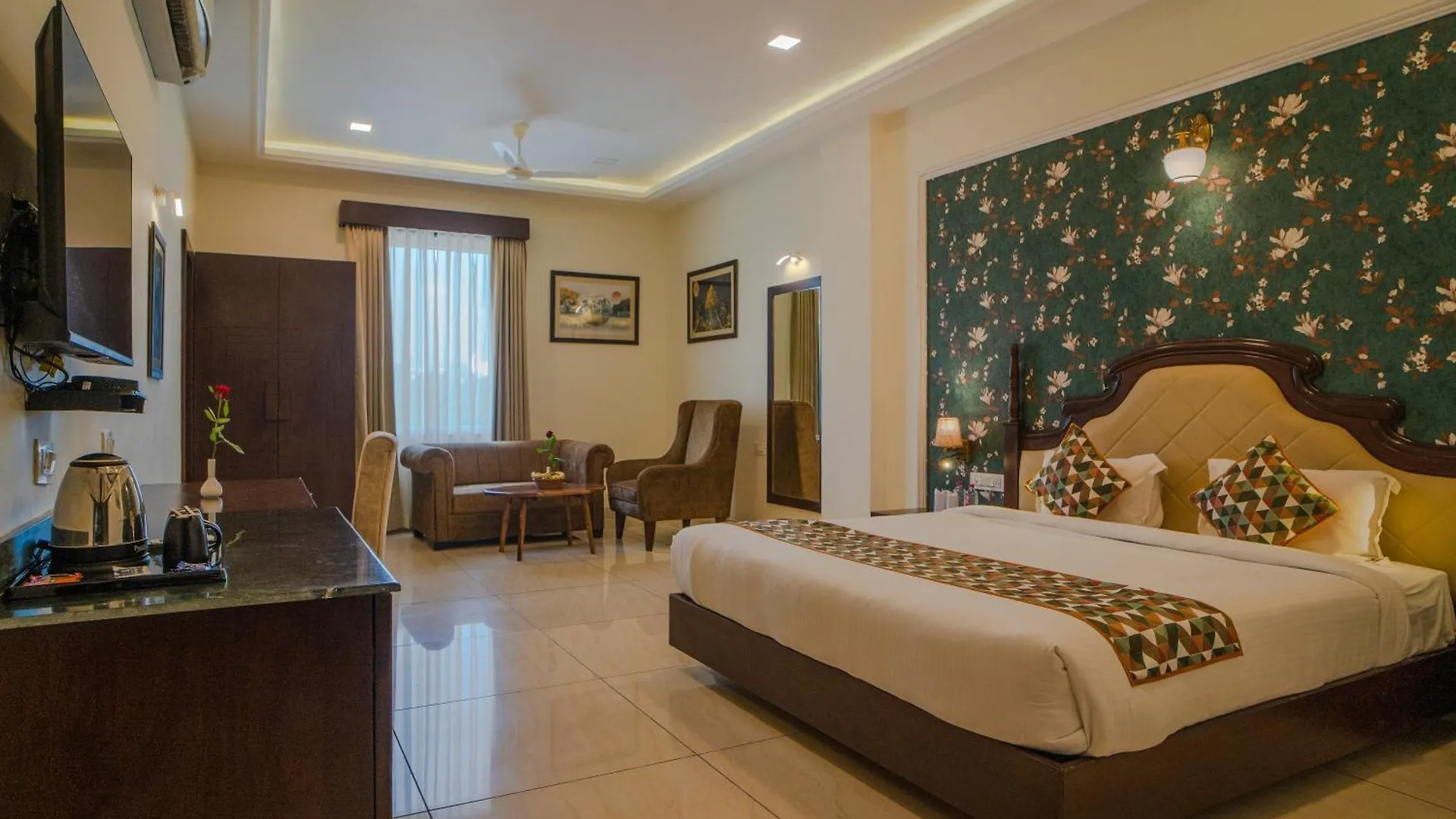The Courtyard - Beyond Bar & Club Hotel Udaipur