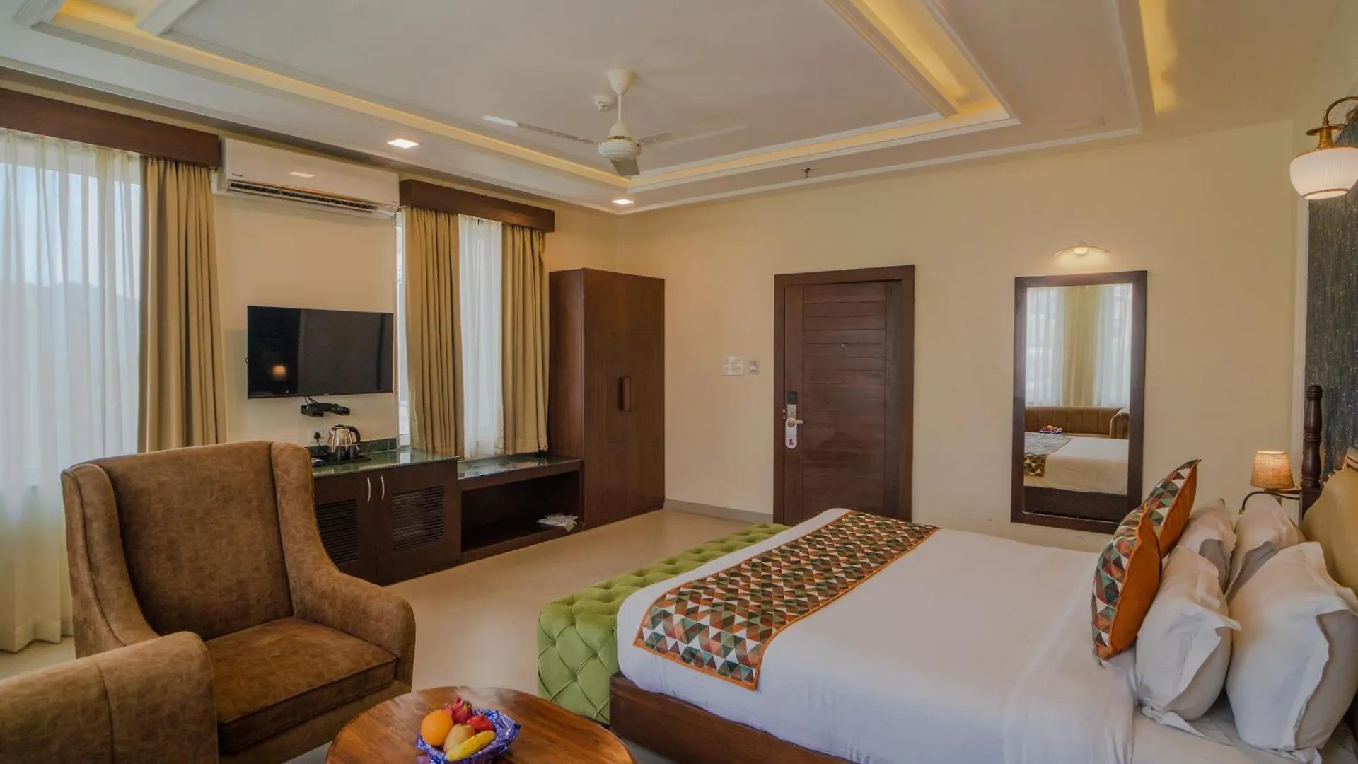 The Courtyard - Beyond Bar & Club Hotel Udaipur