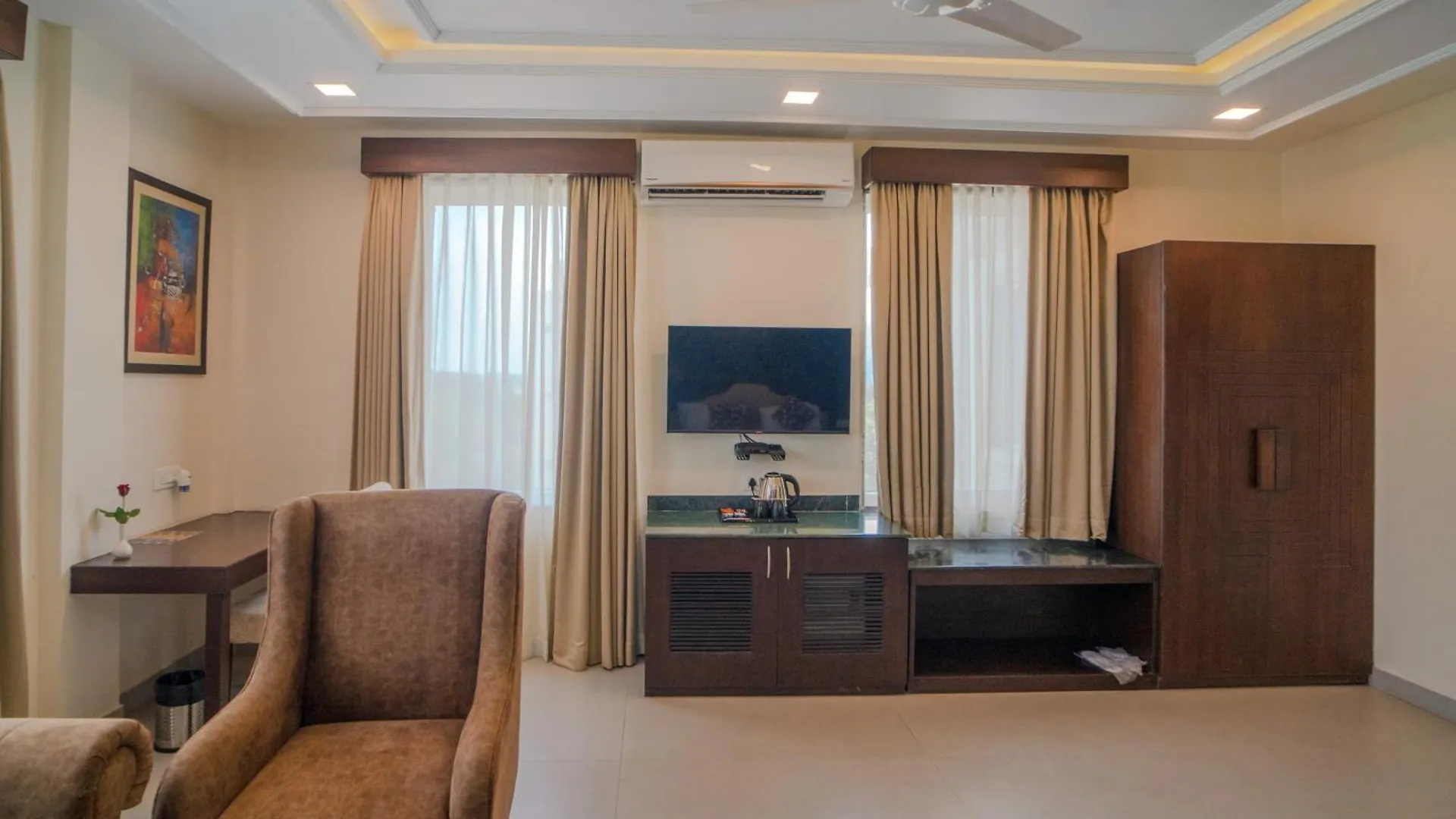 The Courtyard - Beyond Bar & Club Hotel Udaipur